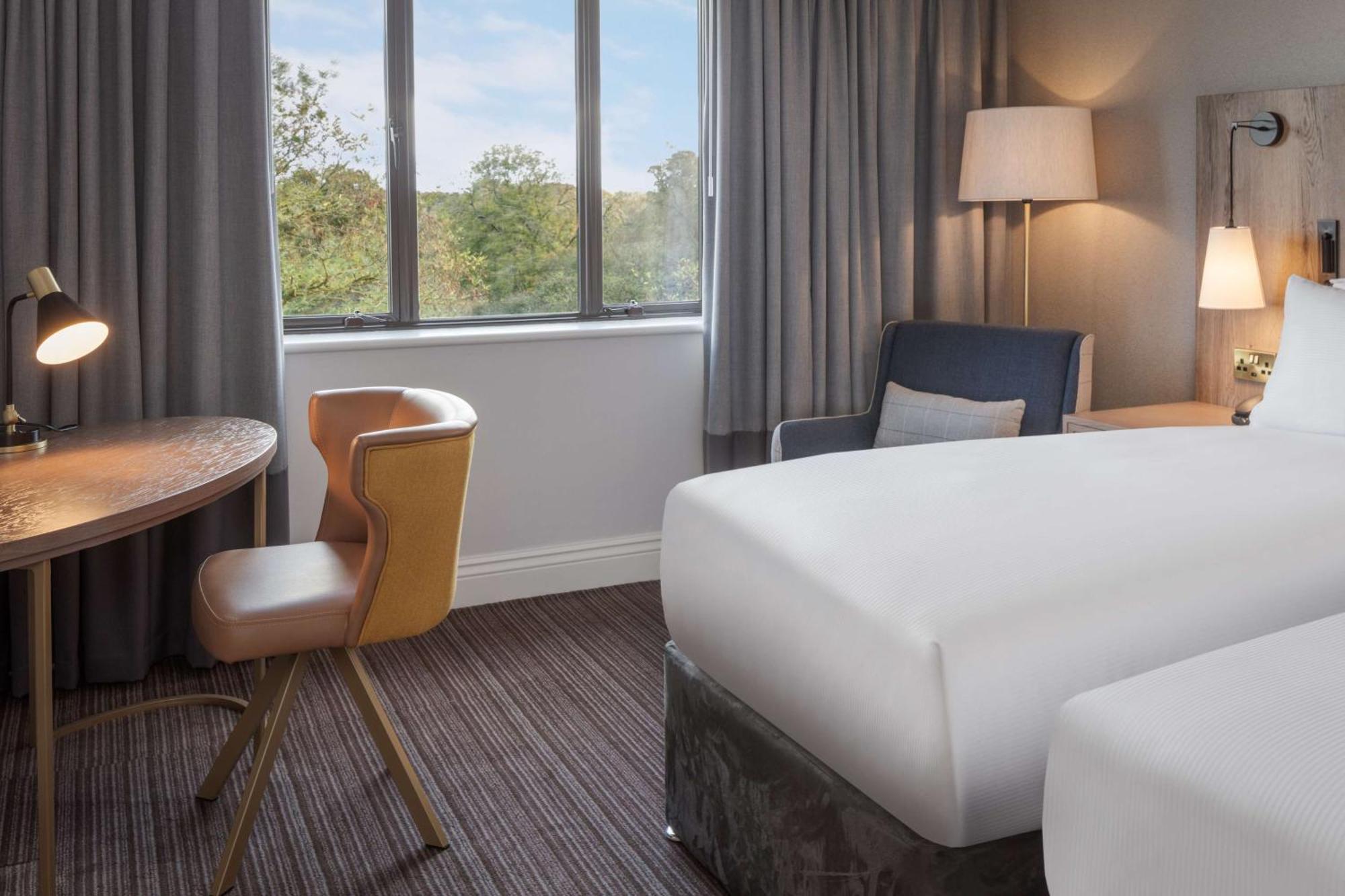 Oxford Belfry Hotel & Spa Thame Esterno foto