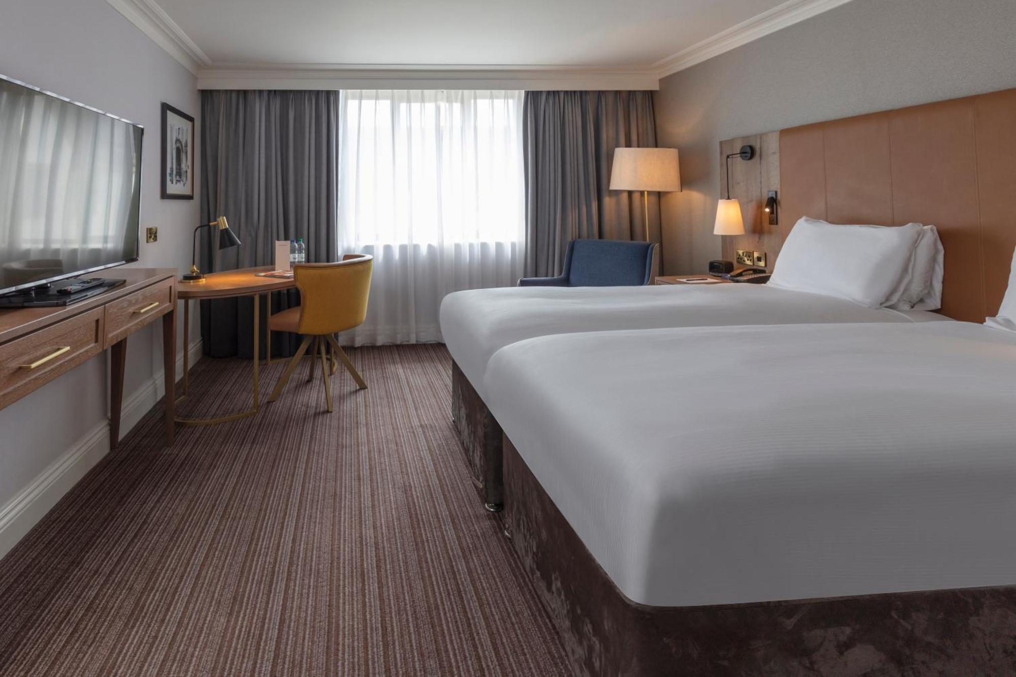Oxford Belfry Hotel & Spa Thame Esterno foto