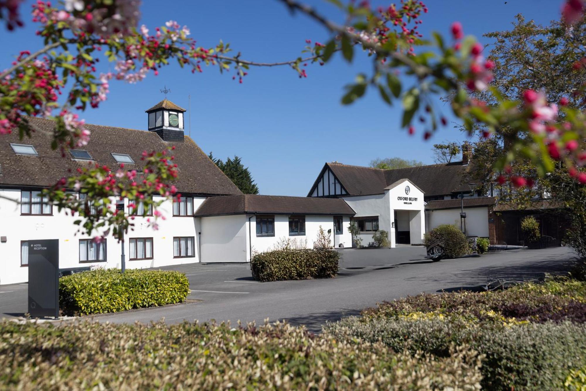 Oxford Belfry Hotel & Spa Thame Esterno foto